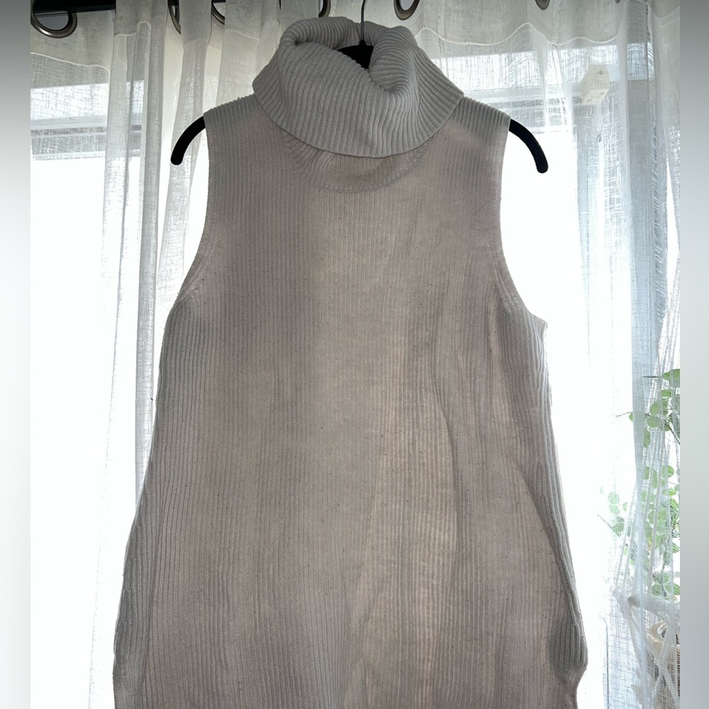 Knitted vest